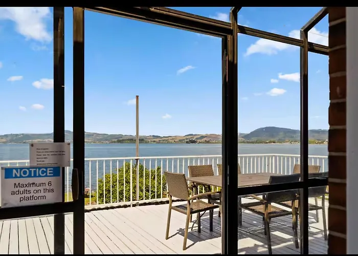 Absolutely Front House-private Access Rotorua