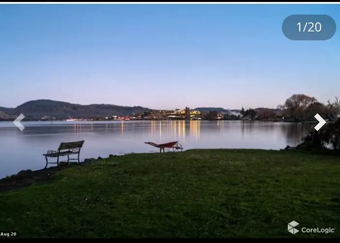 Absolutely Front House-private Access Vakantiehuis